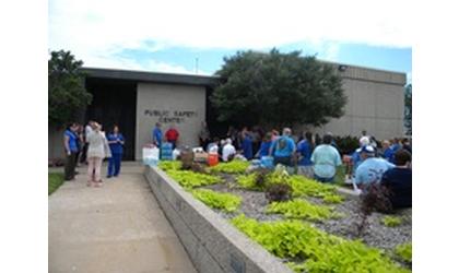 Community “Backs the Blue” at Police Department