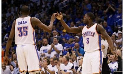 Durant, Westbrook lead Thunder in blowout win over Warriors