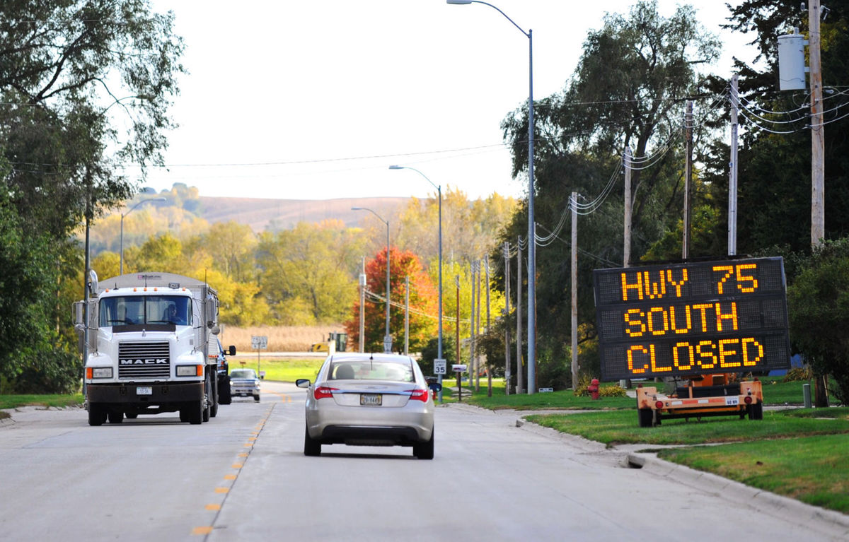 Some residents allowed to return after fatal pipeline leak