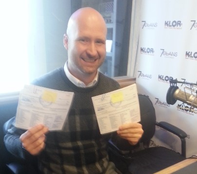 Two Team Radio listeners win Santa Bucks certificates