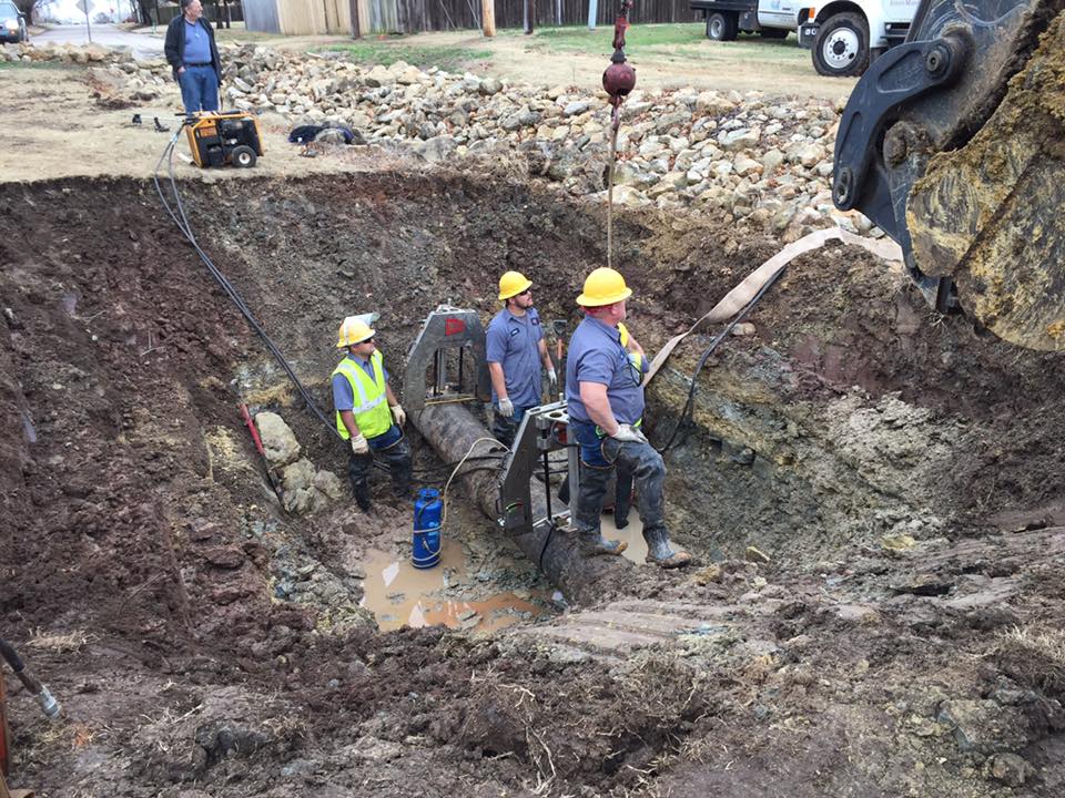 Repair of 18-inch main to interrupt water service
