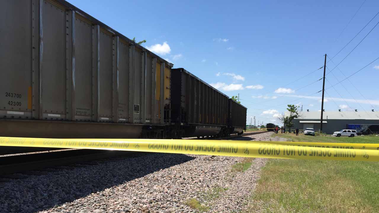 Pryor police identify man killed after being struck by train