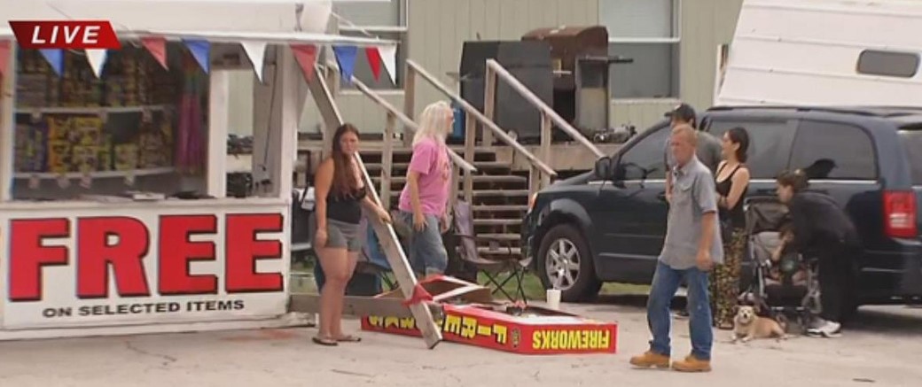 1 dead after shootout at Tulsa fireworks stand