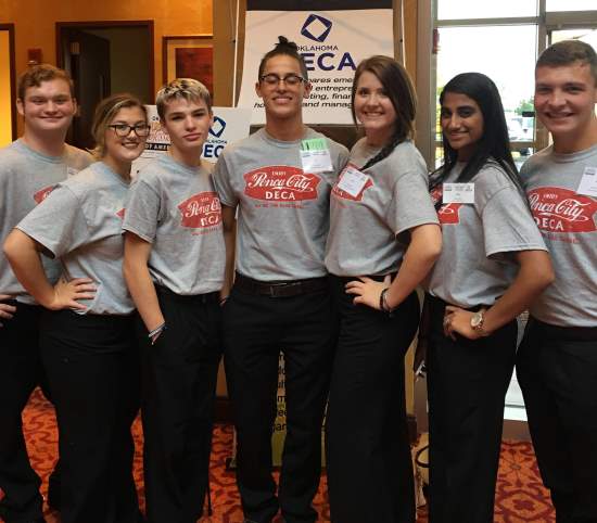 Po-Hi DECA chapter attends leadership conference