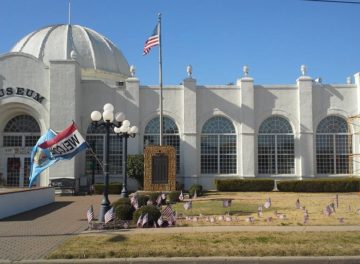 Blackwell Museum honoring veterans with flag display