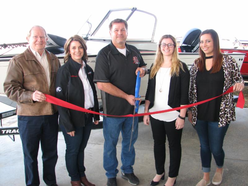 Chamber holds ribbon cutting for Boat House