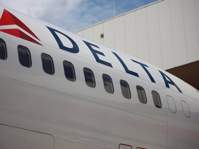 Flight to LA diverted to Oklahoma due to unruly passenger