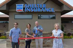 Ribbon cutting marks new location for Henley’s Shelter Insurance