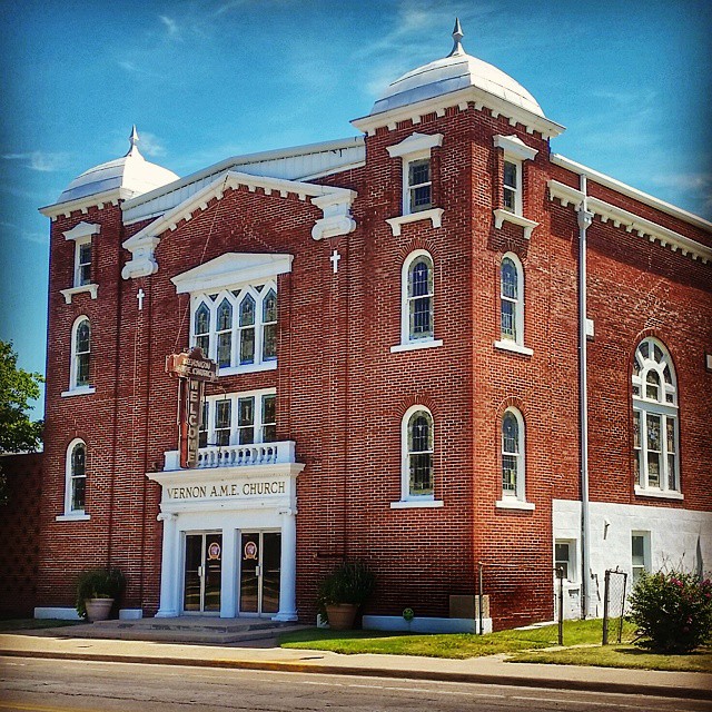 Tulsa church restores ‘monument and memorial’ windows