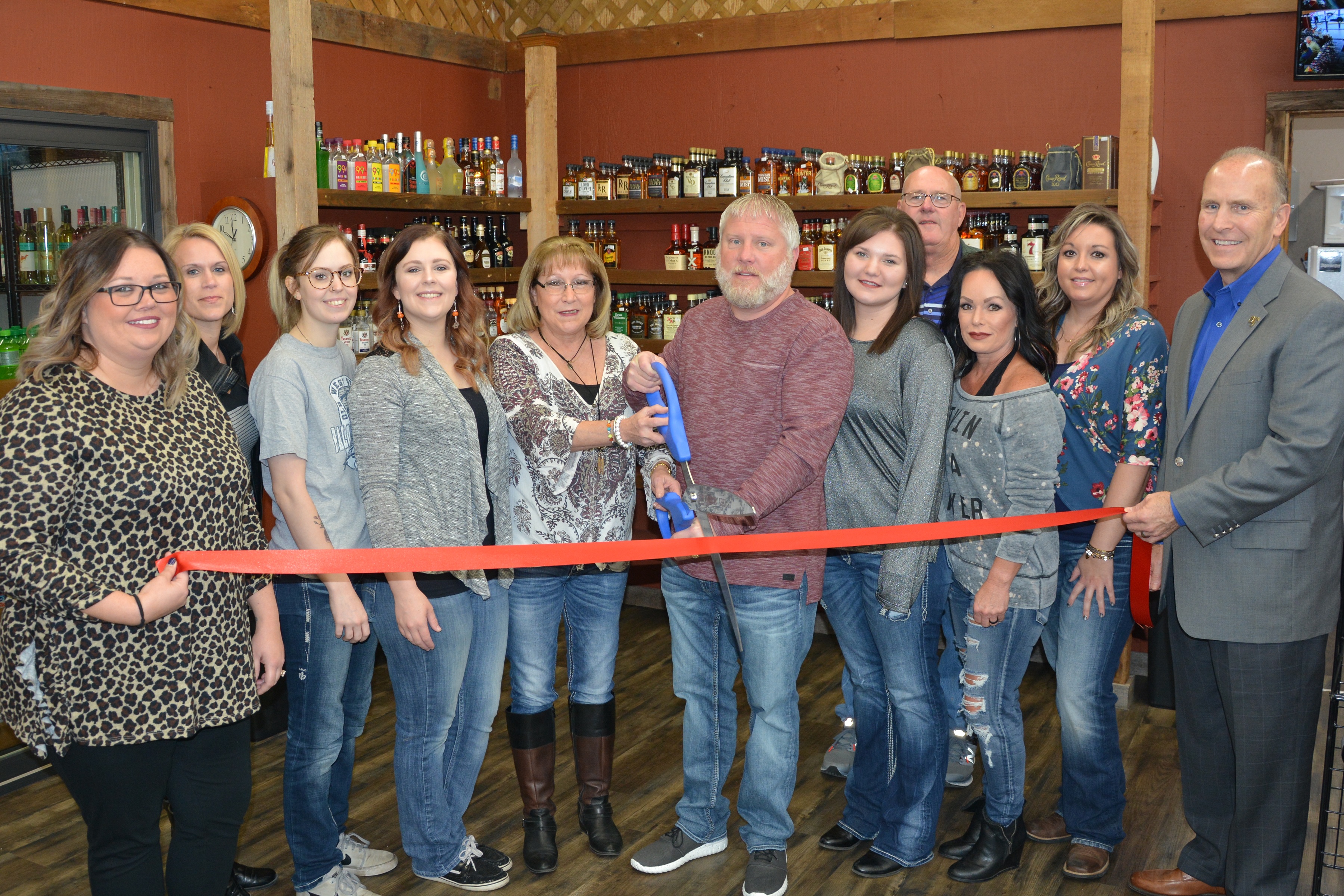 Old West Liquors celebrates remodeled store with ribbon cutting