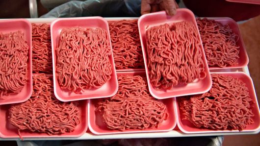 Consumers warned to avoid recalled ground beef associated with national salmonella outbreak