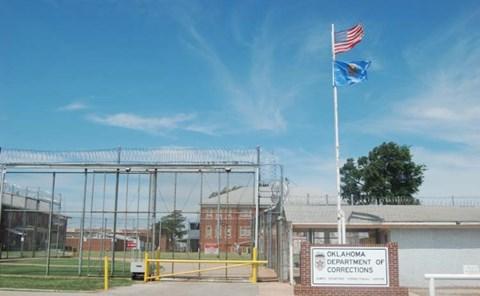 Northwest Oklahoma prison lockdown lifted after inmate fight