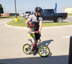 Police, volunteers put on bike rodeo for kids
