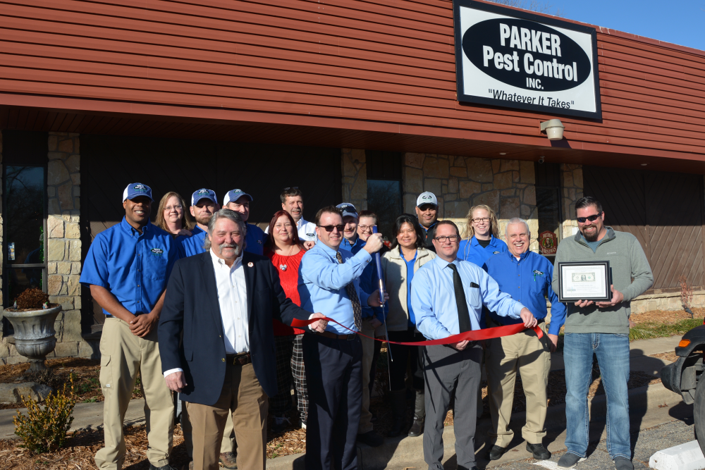 Ribbon cutting held for Parker Pest Control
