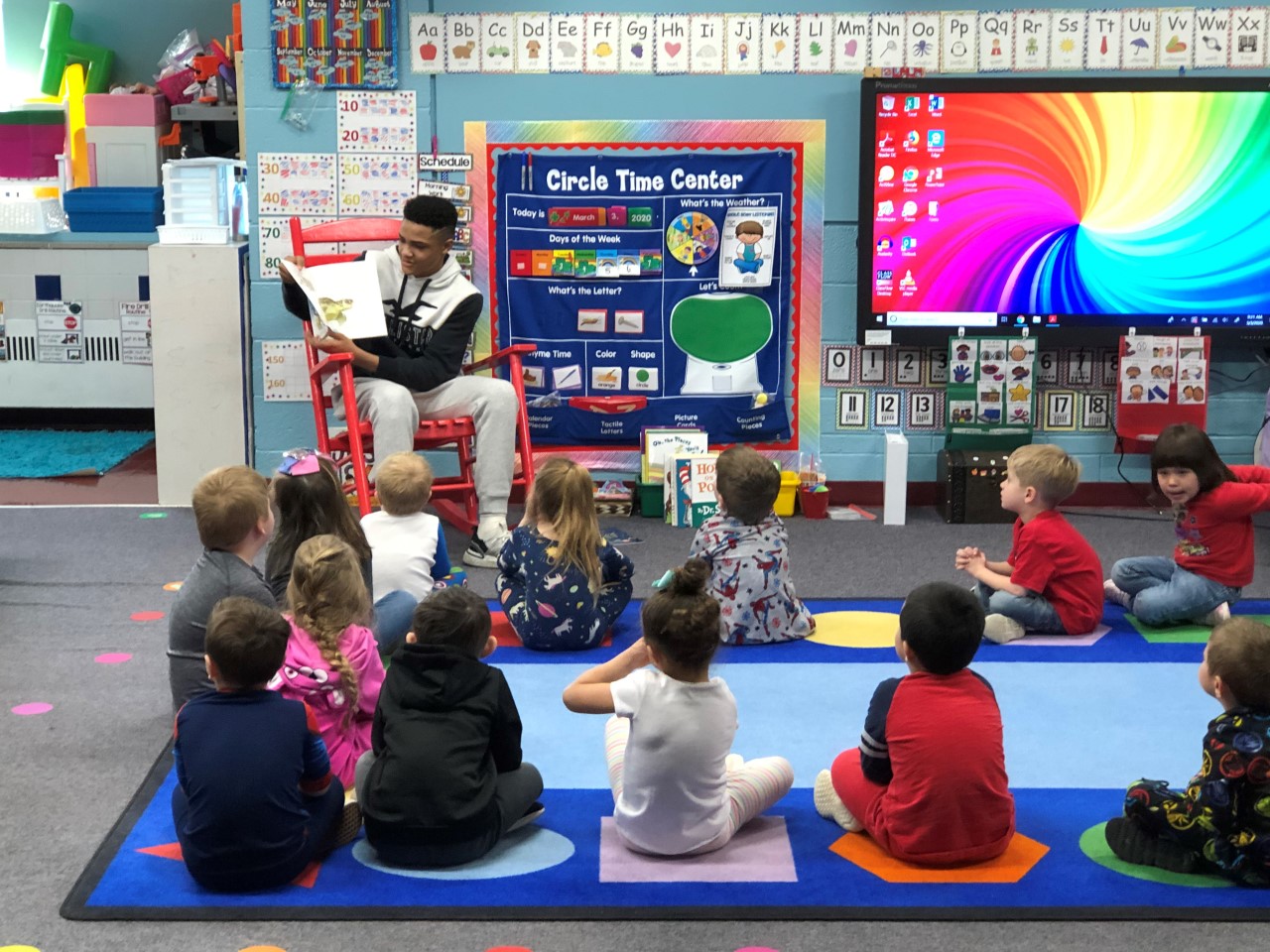Elementary students treated to special guest readers for Read Across America Week