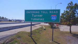 Oklahoma turnpikes begin conversion to cashless tolling