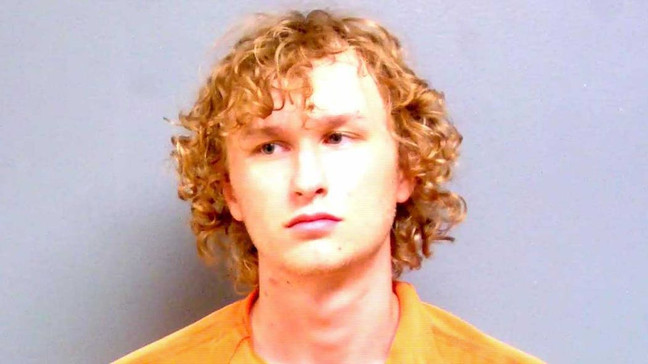 Stillwater man arrested after allegedly pointing gun at girlfriend, juvenile