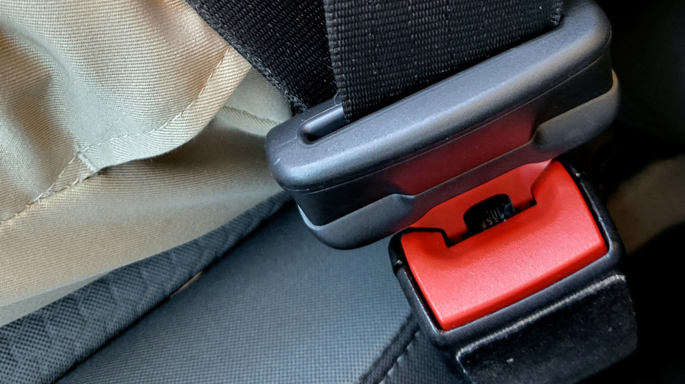 Oklahoma Senate Approves Bill to Require Passengers 16 and Under to Wear Seat Belt