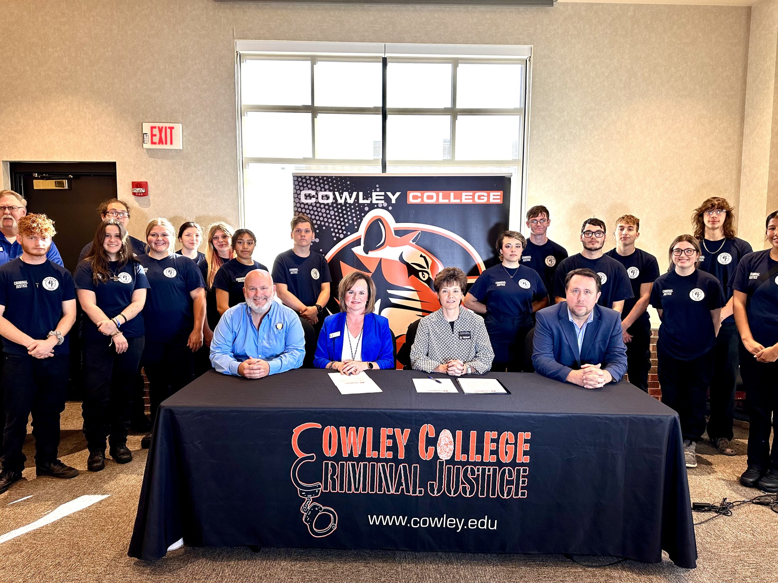 Cowley College Signs Articulation Agreement with Pioneer Tech