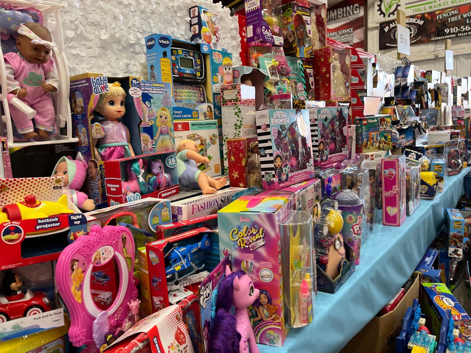 Oklahoma Teen Organizes Largest-Ever 4-H Toy Drive Giveaway, Distributing Over 15,000 Toys